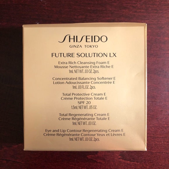 BRAND NEW Shiseido ‘Future Solution LX’ Gift Set - Picture 7 of 8